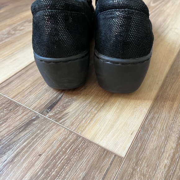 Clarks Women's Loafers Shoes Black Side Zipper Glittery Fabric Soft Cushion - Picture 3 of 8